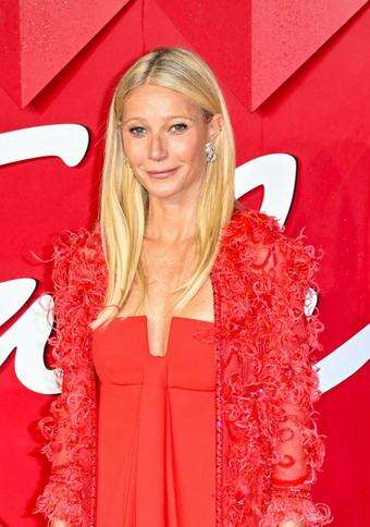 Gwyneth Paltrow thinks her romance with Brad Pitt was 'like dating Prince William'