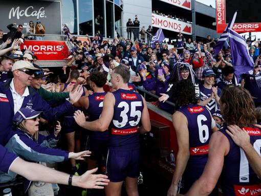 AFL enacts heat policy for Dockers’ clash with Geelong