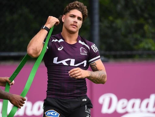 'Have a crack': Walsh sharpens focus as Ponga steps up