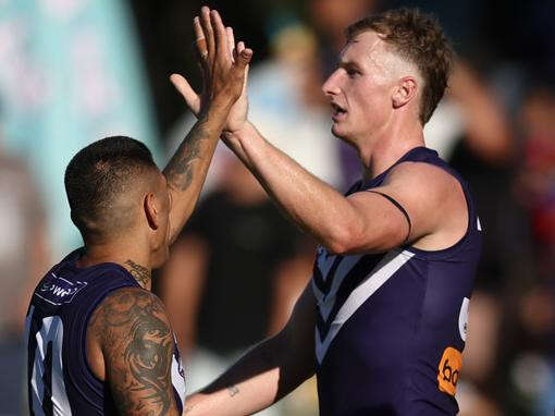 Star Dockers forward to miss another month of football