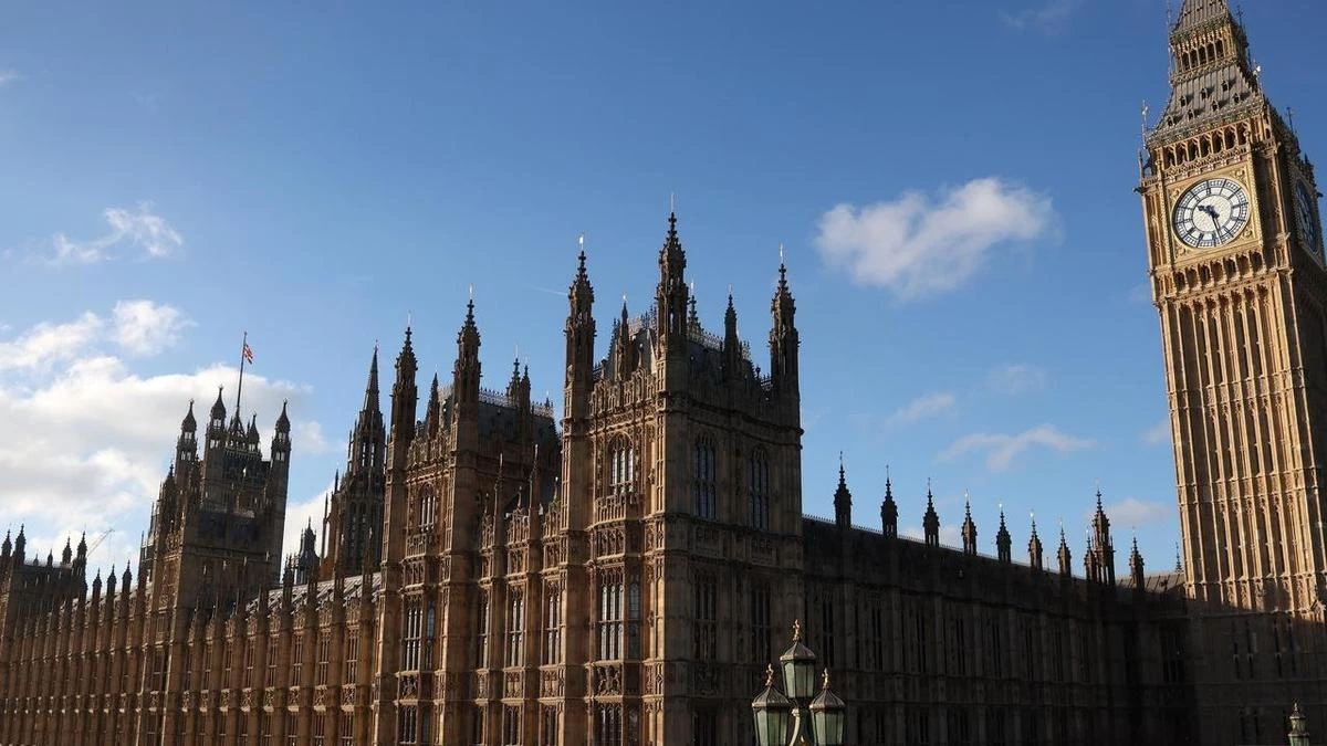 UK govt vote on Gaza ceasefire descends into chaos