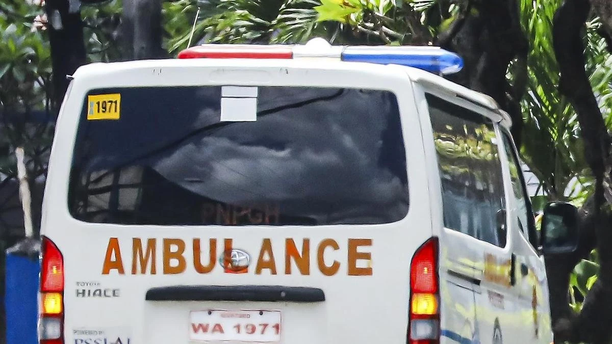 At least 15 killed in central Philippines truck crash