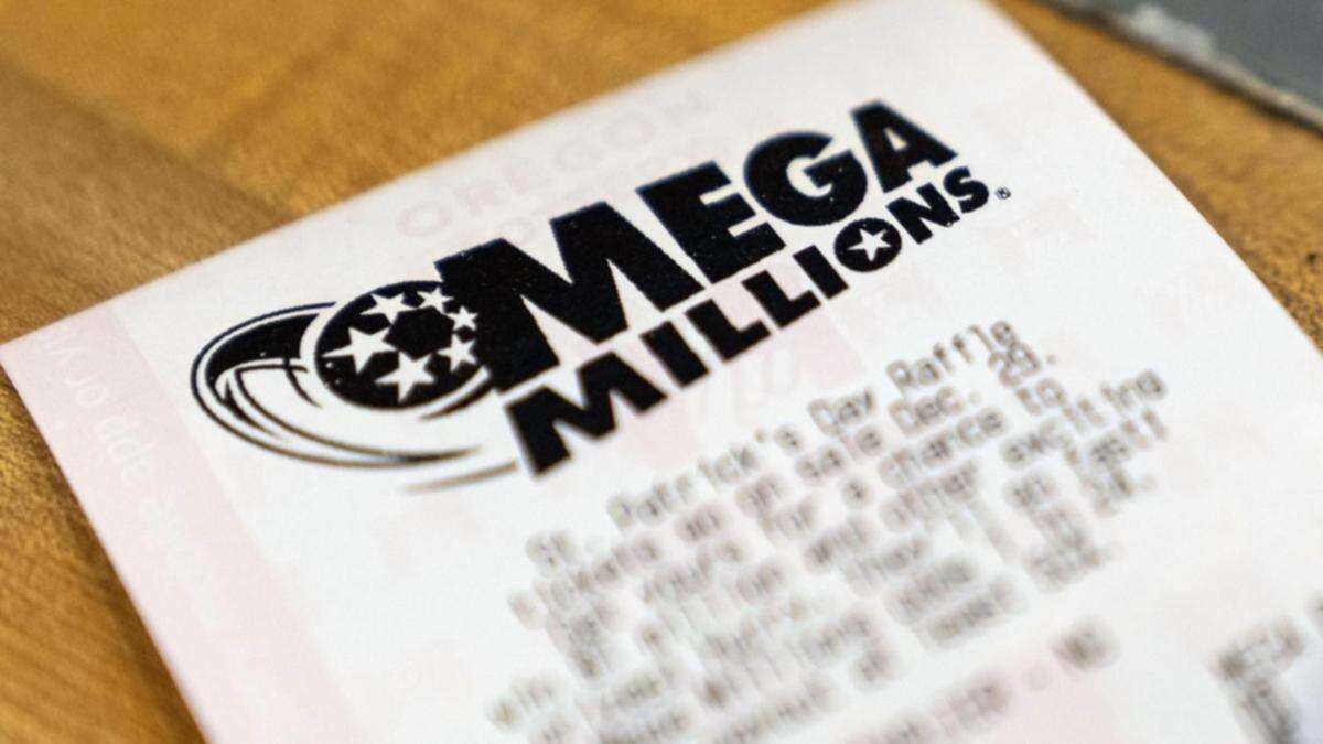 Winner drawn for $1.96 billion US lottery jackpot