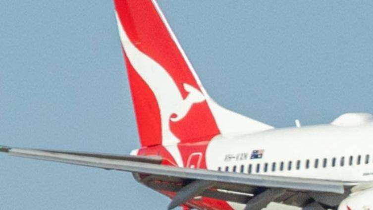 Qantas running late behind global rivals