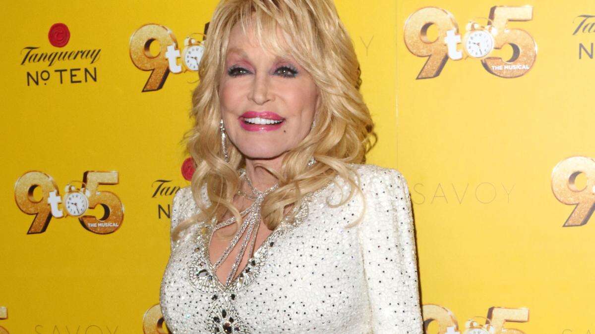 Dolly Parton credits humour for long marriage