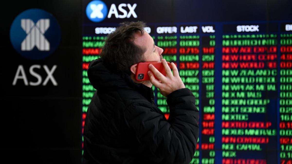 Aussie shares resume gains following holiday break