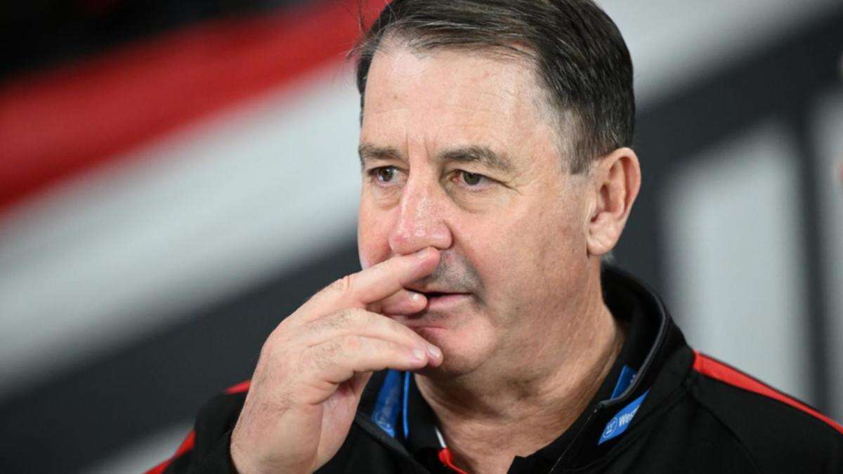 Saints coach Lyon rejects Tarryn Thomas questions