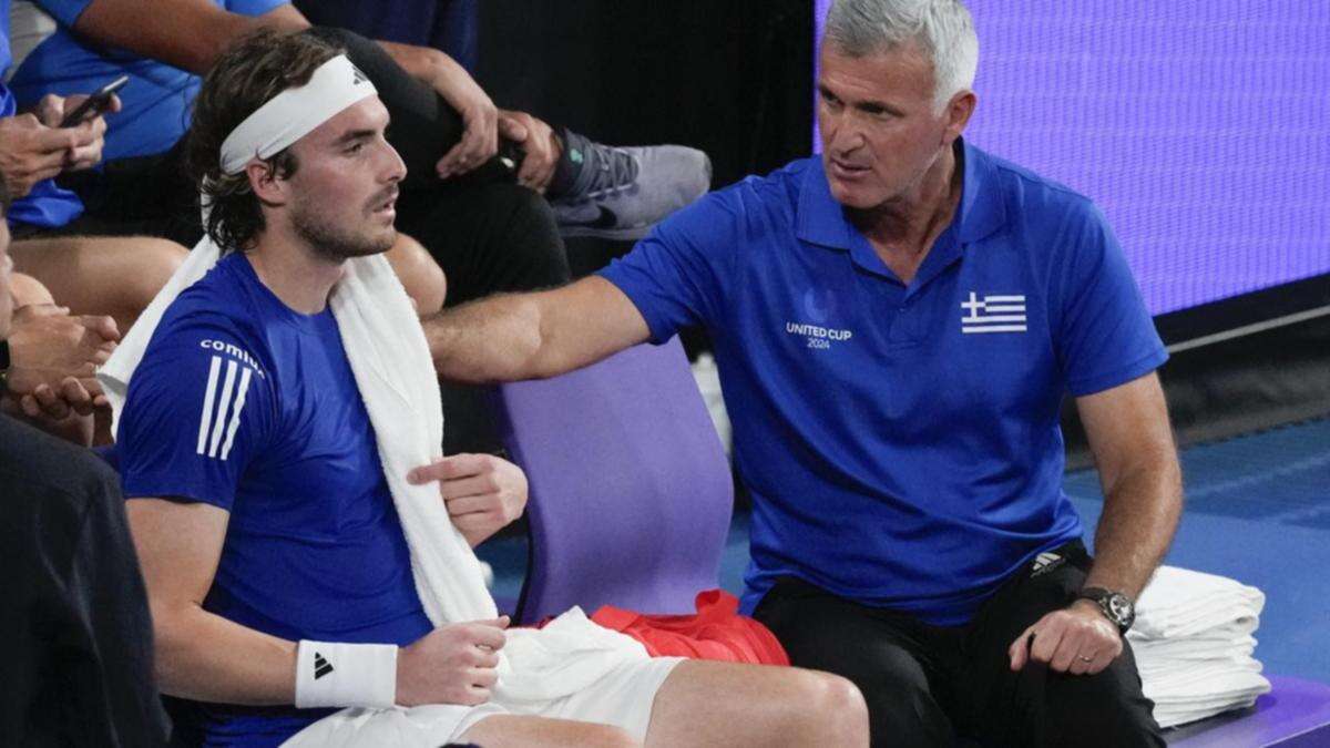 Tsitsipas calls time on father Apostolos as coach