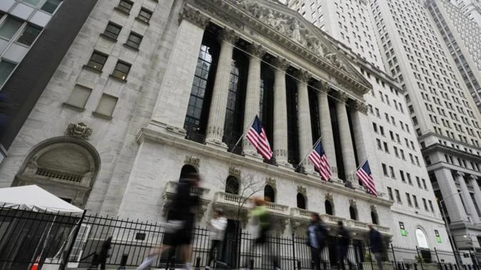 Big tech buoys Wall St after Trump tariff relief