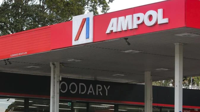 Petrol prices plummet amid tariff turmoil