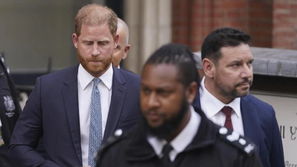 Harry, Meghan 'forced' to step back from family duties