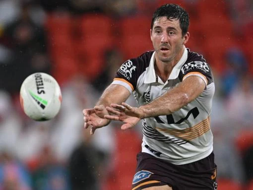 Hunt mulls extra year at Broncos as 400-club beckons