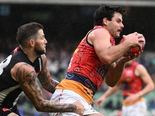 Hot Pies cool Crows as eight-year streak continues