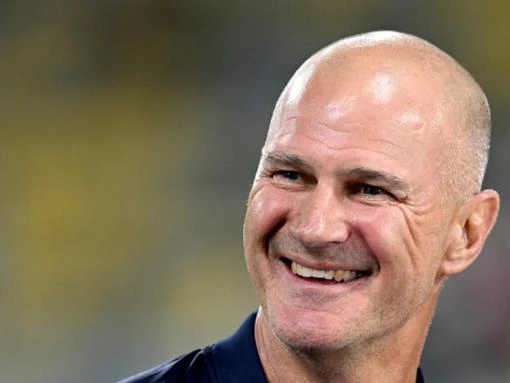 Arthur wins battle of Aussie coaches in Super League