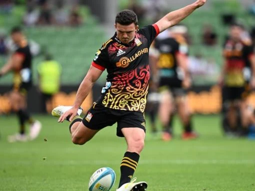 Steelers storm their way into Japan Rugby semi-finals