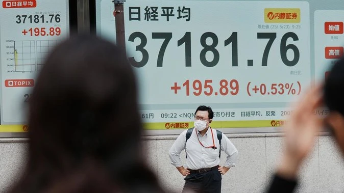 Asia shares gain as beaten-down Treasuries find support