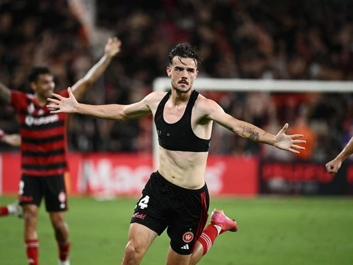 Milanovic nears Socceroos after netting Scottish move