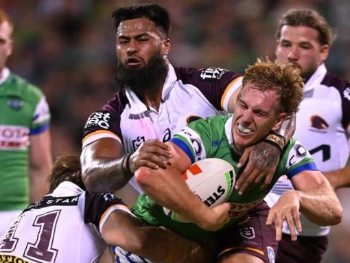 Broncos pack must 'pull fingers out' like 1990s: Renouf
