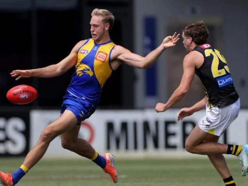 Eagles brush away mothball talk for struggling skipper