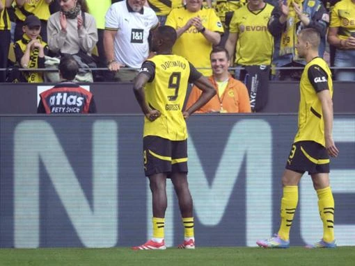 Dortmund, Frankfurt make Champions League in Germany