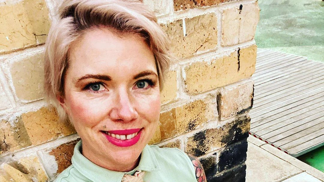 Controversial Clementine gets a shiny new gig