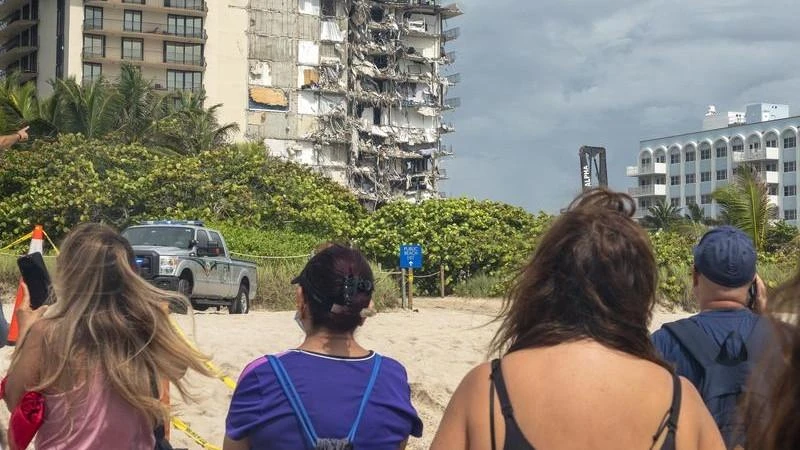 Aussies feared missing after US collapse