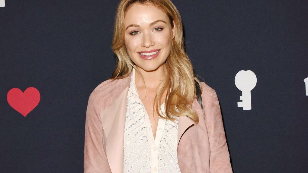 Katrina Bowden pregnant
