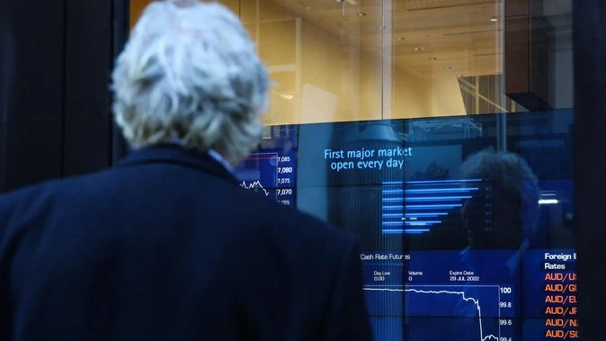 ASX slips after last tariff update