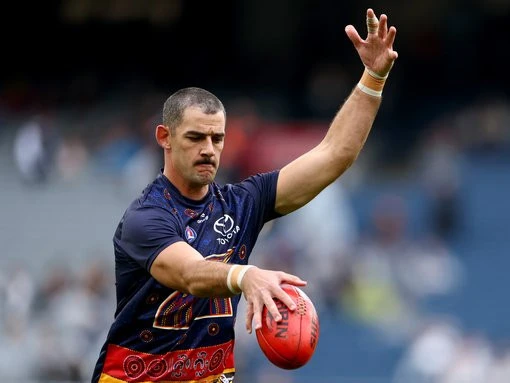 FOLLOW LIVE: Crows swing late change with star rested