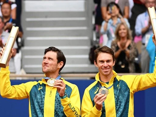 Golden memories driving Ebden and Peers in Paris