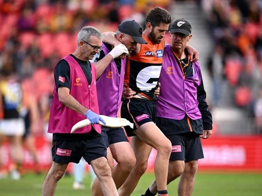 ACL fears and tears after Giants great goes down