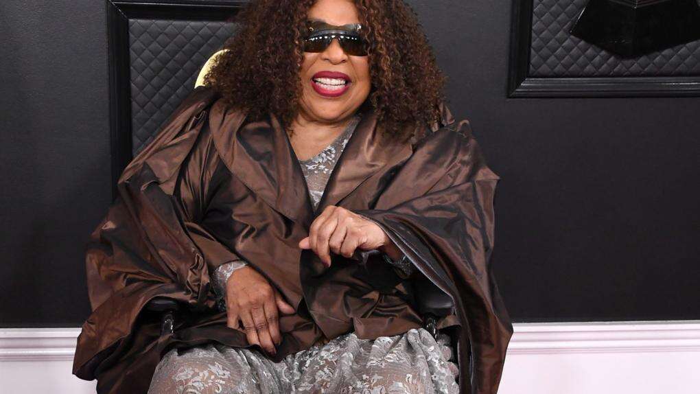 Killing Me Softly With His Song singer Roberta Flack dead at 88