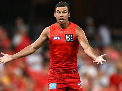 Suns defy Dogs late surge to remain kings of the north