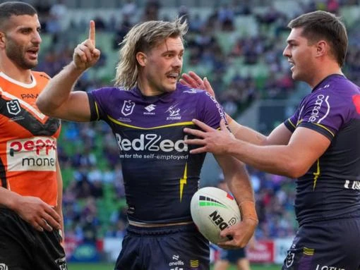 Paps puts hand up for Origin utility role with Blues