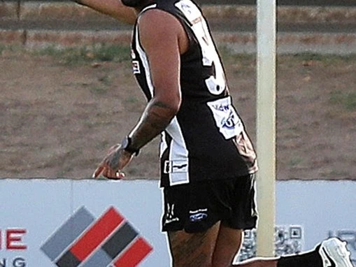 Roos reach out to embattled former player