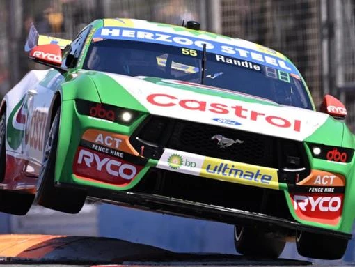 'Go the boys!': Randle gets Supercars pole in Tasmania