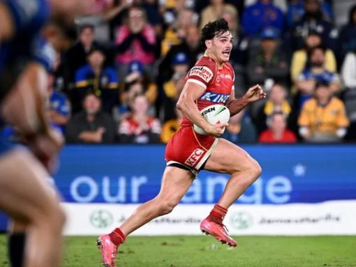 Farnworth fires Dolphins to NRL win over battling Eels