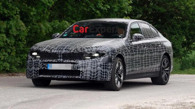 Even current BMW models will get brand's bold new face, 5 Series spy pics show