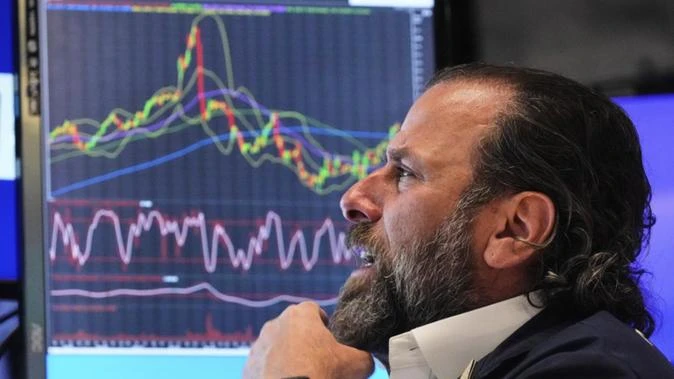 S&P 500, Nasdaq edge up as markets eye inflation data