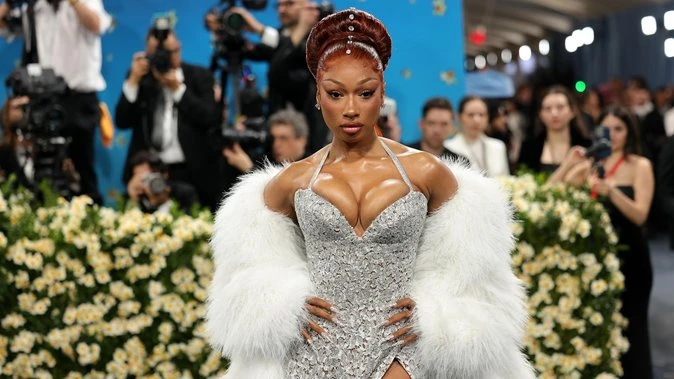 American rapper’s brazen behaviour breaks gala golden rule