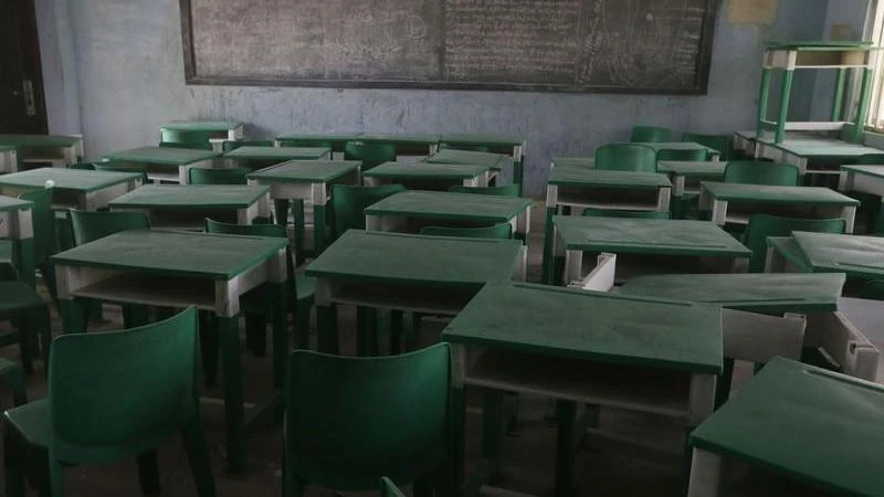 Group kidnap Nigeria students, kill police