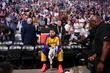 Des larmes et une performance « surhumaine » : Luka Doncic, de retour à Dallas, deux mois après le transfert qui avait choqué la NBA
