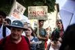 Pourquoi la loi Duplomb est-elle si controversée ? Peut-elle être abrogée ? Posez vos questions à nos journalistes