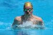 Léon Marchand se qualifie pour les Mondiaux sur 200 m brasse, mais n’atteint pas les minima sur 100 m dos