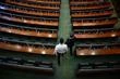 Kosovo : le Parlement échoue à élire sa présidence avant la date butoir, plongeant le pays dans la crise politique