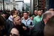 Tommy Robinson, figure de l’extrême droite britannique, libéré plus tôt que prévu