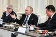 Vladimir Poutine dit qu’une rencontre avec Volodymyr Zelensky est possible à la fin des négociations