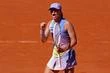 En direct | Roland-Garros 2025 : Iga Swiatek et Aryna Sabalenka tiennent leurs rangs, Quentin Halys finalement renversé par Holger Rune