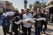 Israël poursuit ses bombardements sur la bande de Gaza, MSF dénonce une reprise de l’aide humanitaire « ridiculement insuffisante »