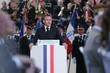Emmanuel Macron alerte face au retour du « spectre de la guerre » en Europe, lors des commémorations du 8-Mai